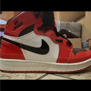 Red orange Jordan retro 1 boys size 6.5 youth for girls too